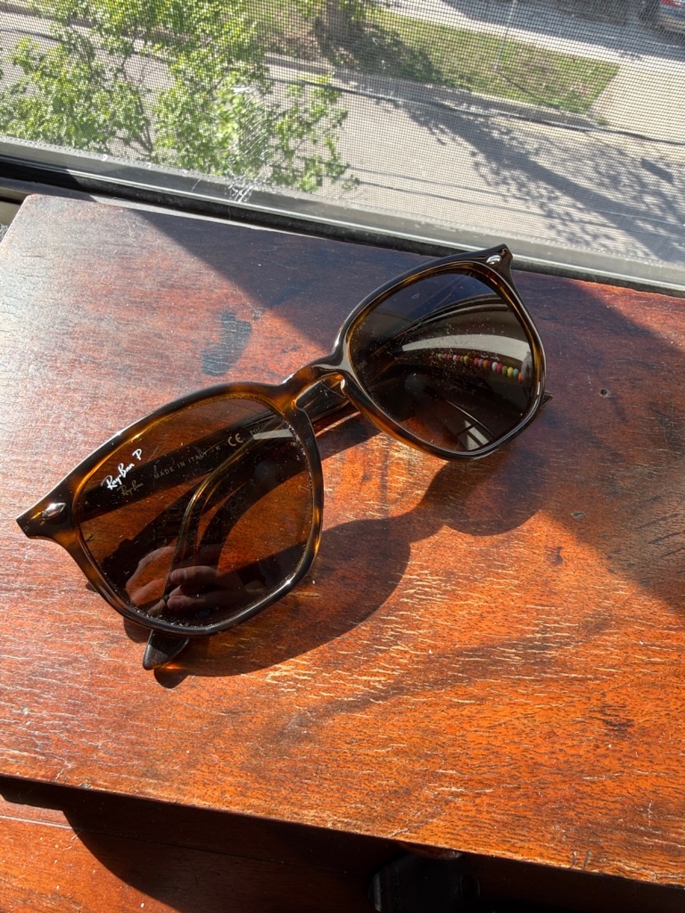 Tortoise Shell Colored Polarized Ray-Bans Women’s Sunglasses